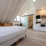 Aparthotel Altstadt 3*